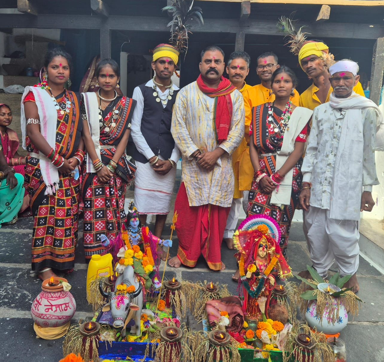 पुलगांव में गौरी गौरा की धूमधाम से निकली शोभायात्रा