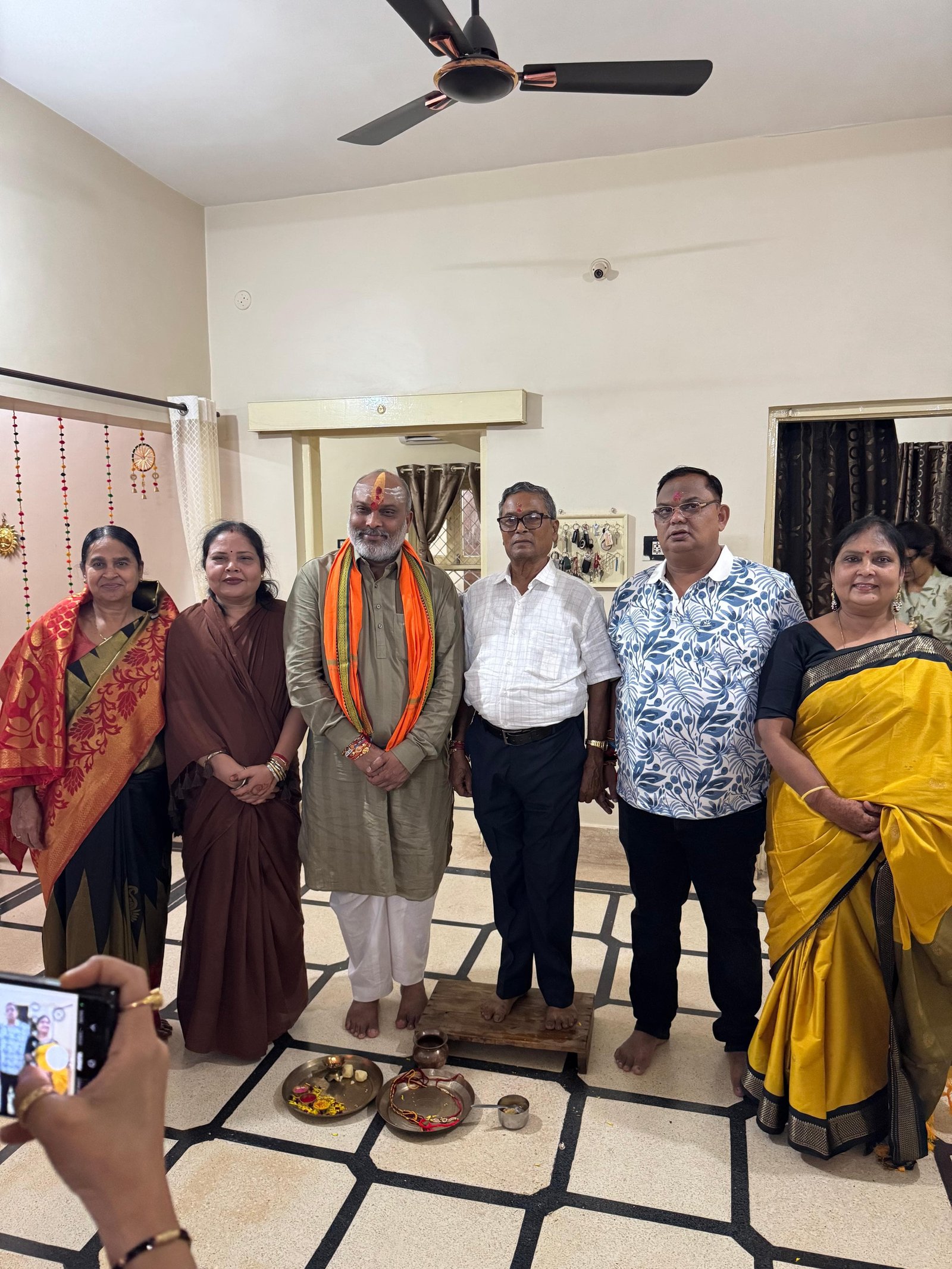 रक्षाबंधन पर स्नेह, विश्वास और अपनापन का उत्सव: विधायक ललित चंद्राकर एवं अशोक चंद्राकर को बहनों ने बांधी राखी
