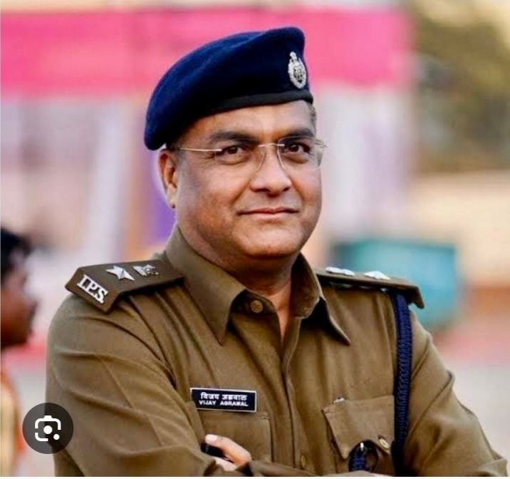 वरिष्ठ पुलिस अधीक्षक दुर्ग ने ली अपराध समीक्षा बैठक