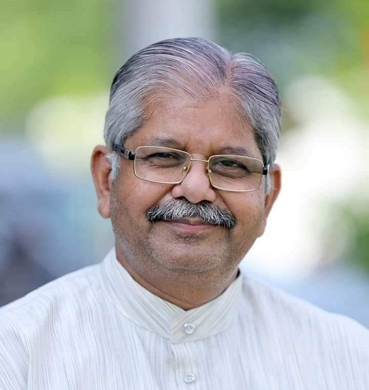 हाई अलर्ट के बीच भाजपा विधायक धरमलाल कौशिक से मोबाइल लूट