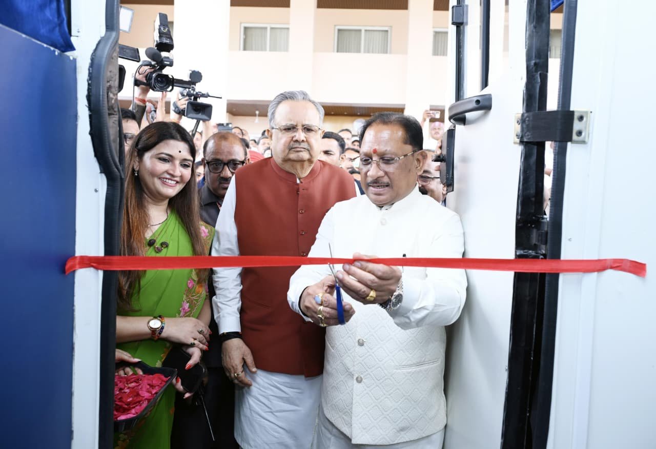 ग्रामीण विद्यार्थियों को आधुनिक तकनीकों से जोड़ना विकसित छत्तीसगढ़ की दिशा में महत्वपूर्ण कदम: मुख्यमंत्री विष्णुदेव साय