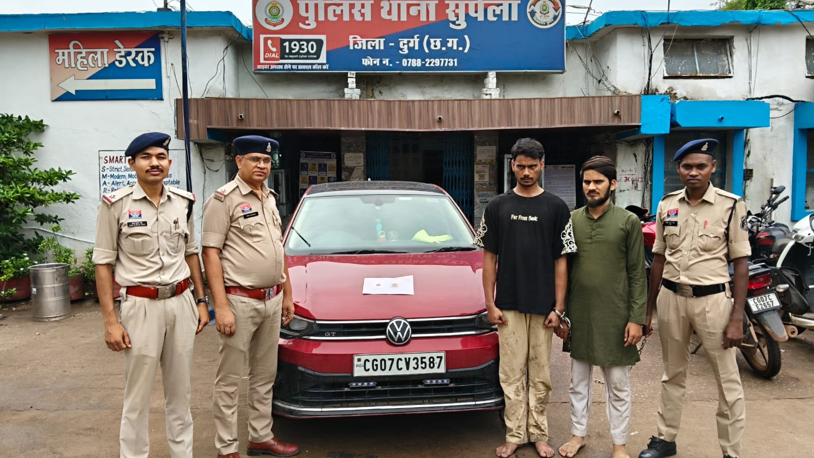 दुर्ग पुलिस की बड़ी कार्रवाई: हेरोइन बेचने की तैयारी में दो आरोपी गिरफ्तार, 9.94 लाख की संपत्ति जब्त