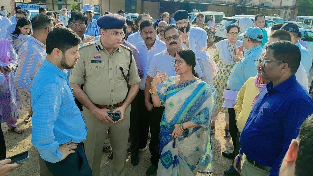 मुख्यमंत्री के आगमन को लेकर तैयारियां तेज,महापौर-कलेक्टर ने किया स्थल निरीक्षण