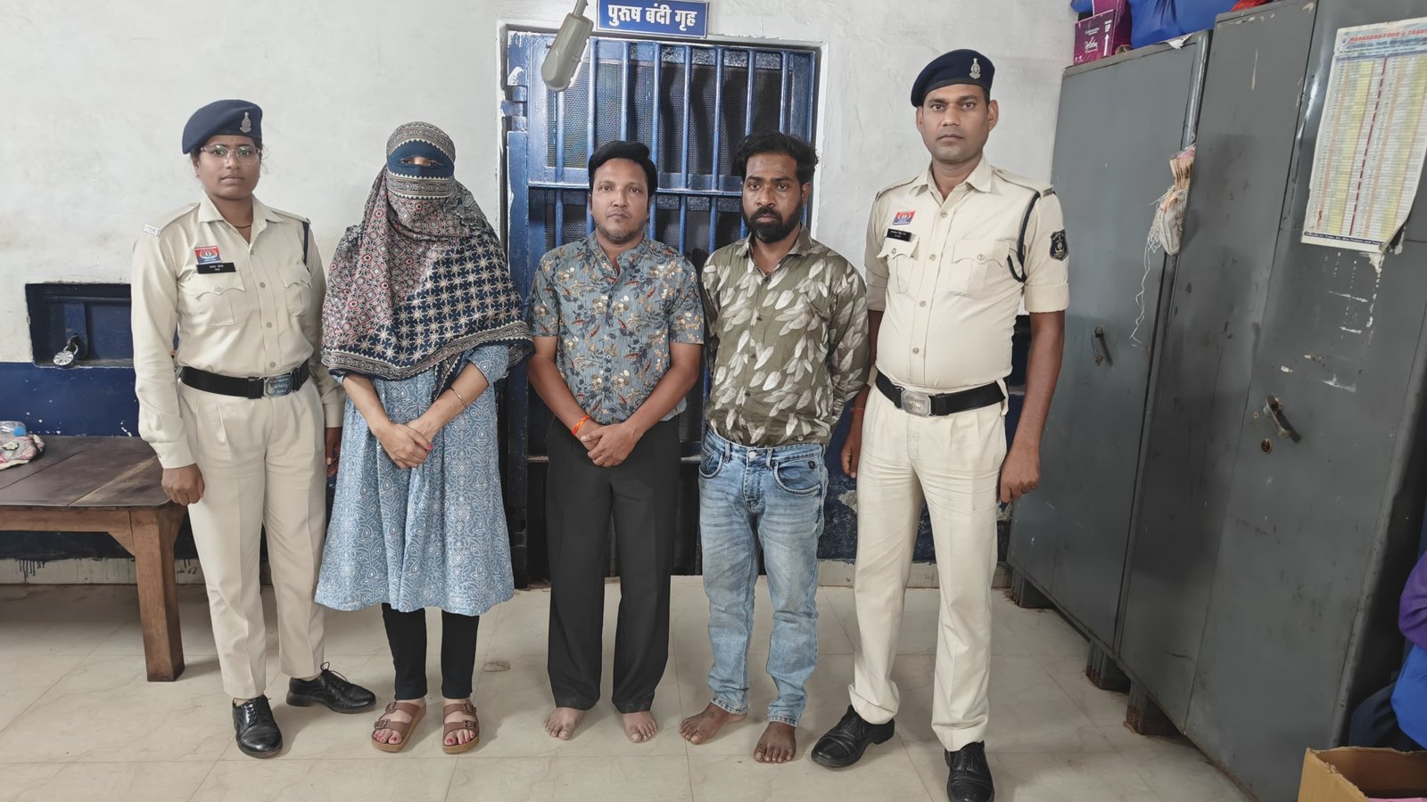 नकली सोने के जेवर गिरवी रख 8.25 लाख रुपये की ठगी, तीन आरोपी गिरफ्तार