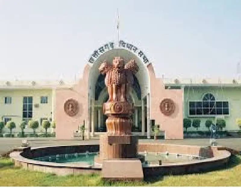 विधानसभा में पटावरी पदोन्नति में भ्रष्टाचार का मामला गूंजा