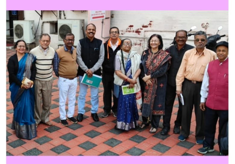 बंगीय साहित्य संस्था के 'कॉफी विद साहित्यिक विचार-विमर्श अड्डा' में शामिल हुए लेखक