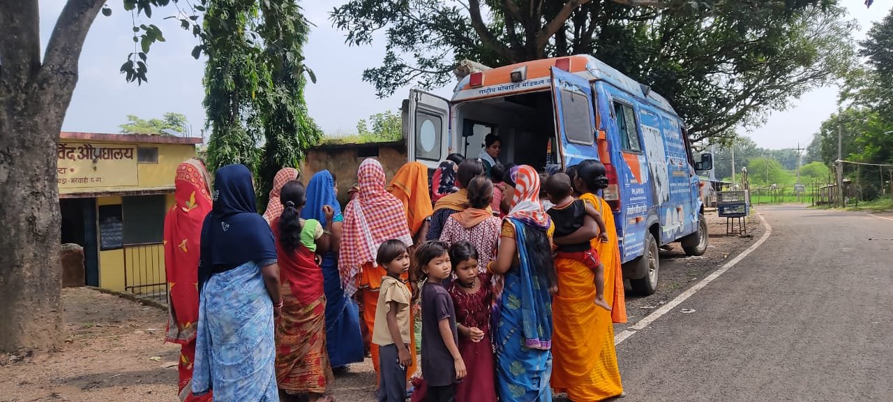 ‘‘स्वस्थ नारी, सशक्त परिवार अभियान‘‘ अंतर्गत सुदूर अंचलों तक पहुँची विशेषज्ञ स्वास्थ्य सेवाएँ