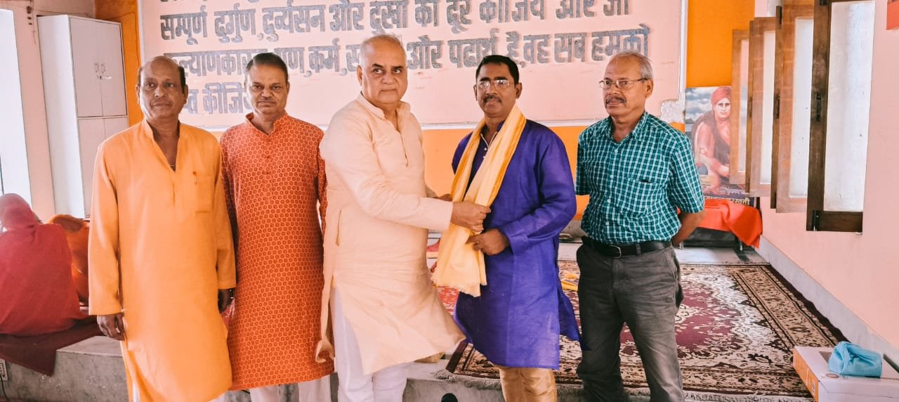 झांसी में दुर्ग के डॉ. अजय आर्य का व्याख्यान एवं सम्मान
