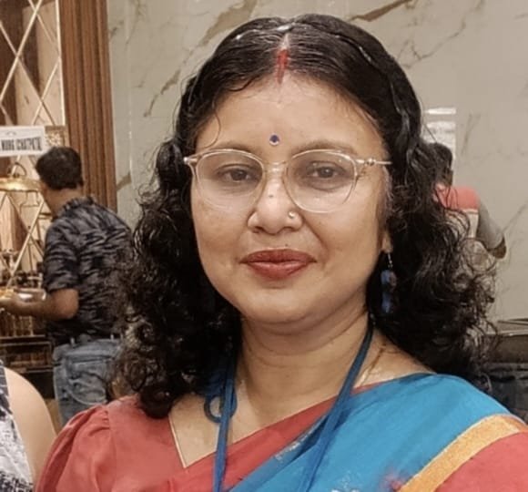 श्रीमती मधुमिता सरकार को पी.एच.डी. की उपाधि