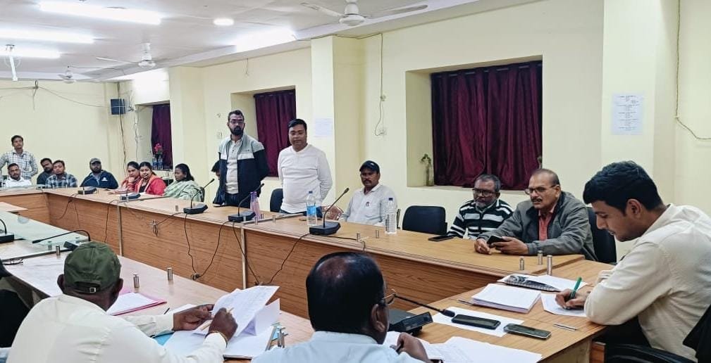 मोबाइल टावरों पर निगम की सख्ती: 7 दिन में कराएं नवीनीकरण, नहीं तो होगी कार्रवाई