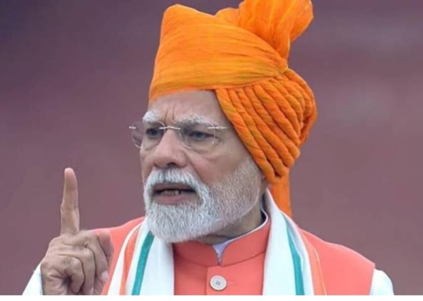 स्वतंत्रता दिवस पर प्रधानमंत्री नरेंद्र मोदी ने किया बस्तर में नए सबेरे का स्वागत — अब आतंक नहीं, खेलों से पहचान