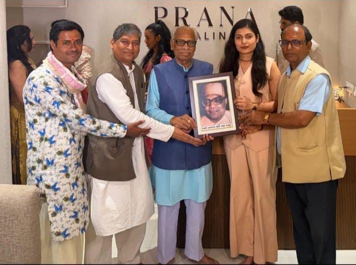 करेंशी टावर वीआईपी चौक में खुला भव्य प्राकृतिक एवं आयुर्वेद चिकित्सा केंद्र