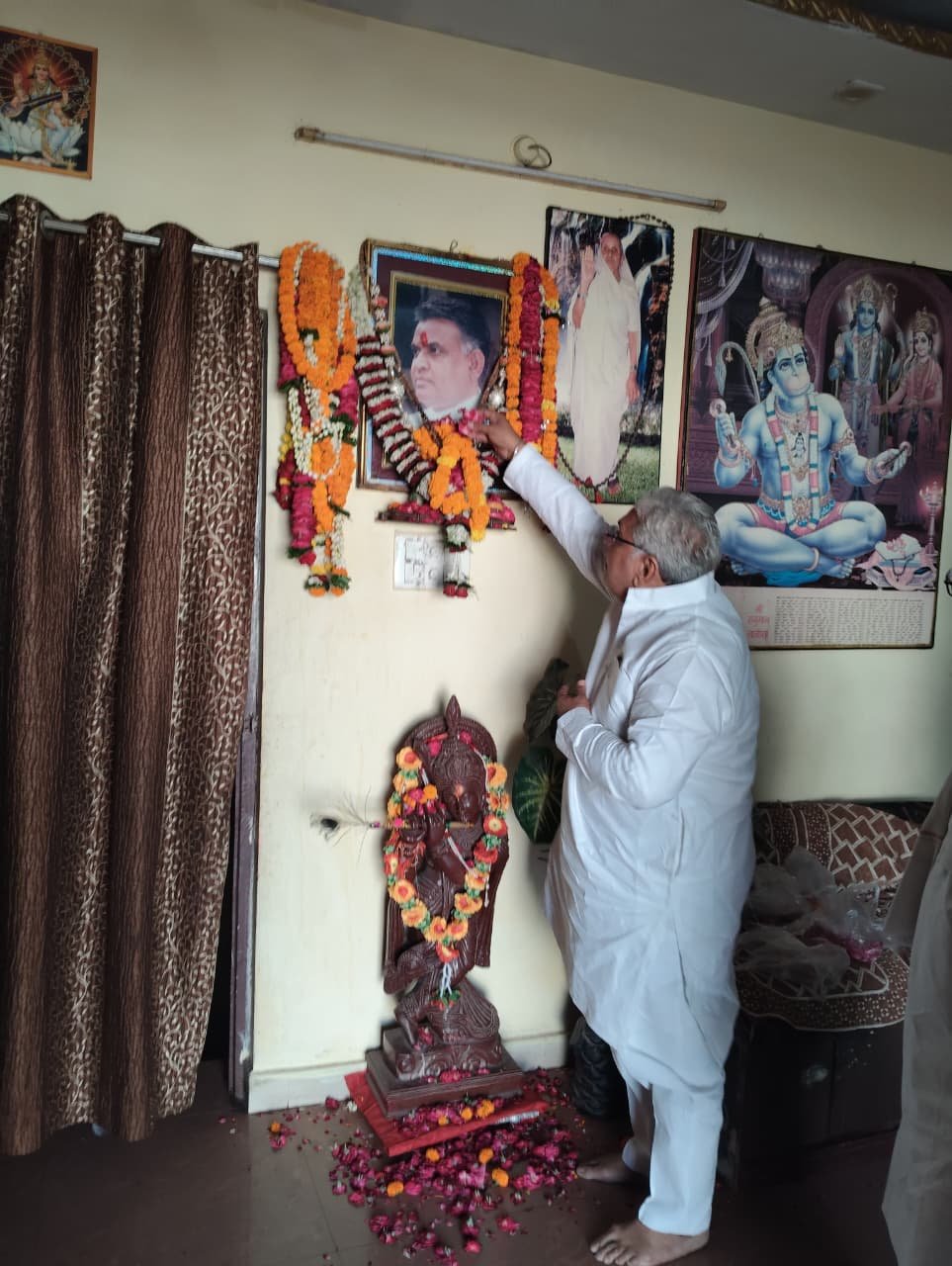 Image after paragraph