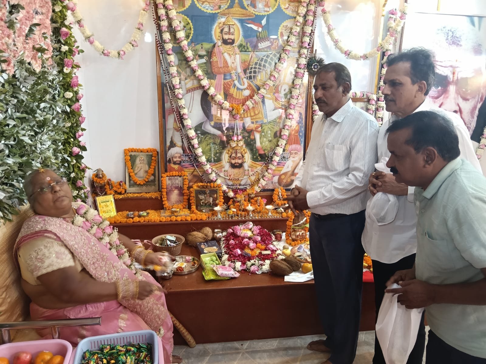 गुरुदेव सोहनलाल बापजी के समाधि दिवस पर दर्शन के लिए जुटे श्रद्धालु