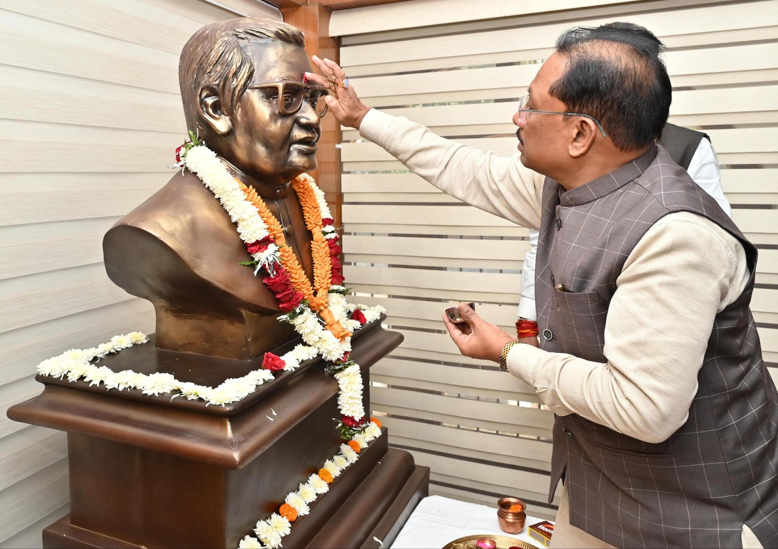 Image after paragraph