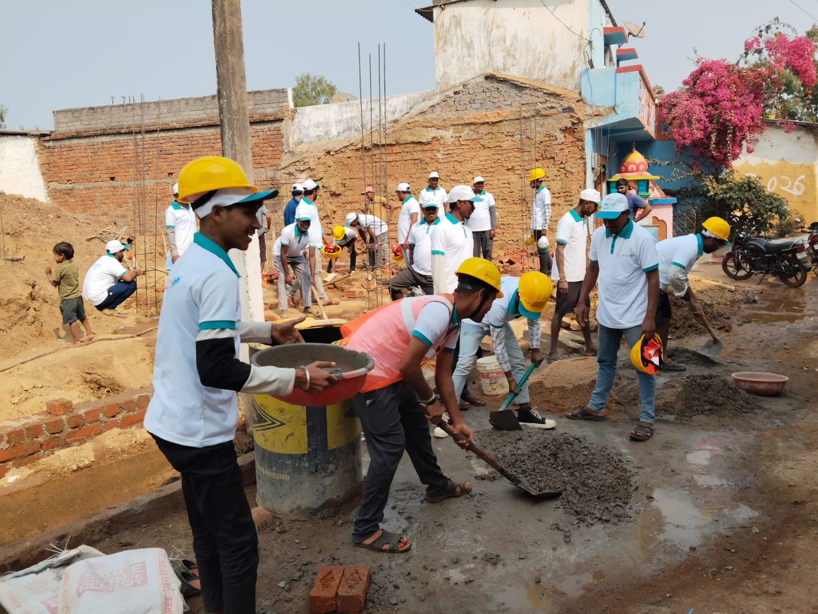 आवास निर्माण की गुणवत्ता और आत्मनिर्भरता की दिशा में जिला दुर्ग की पहल