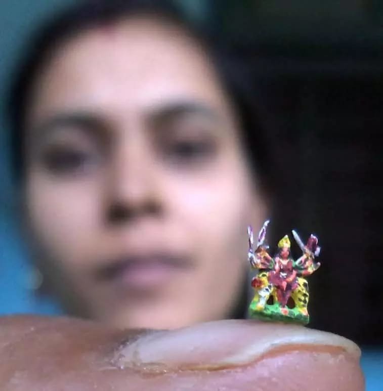 मां दुर्गा की दुनिया की सबसे छोटी मूर्ति