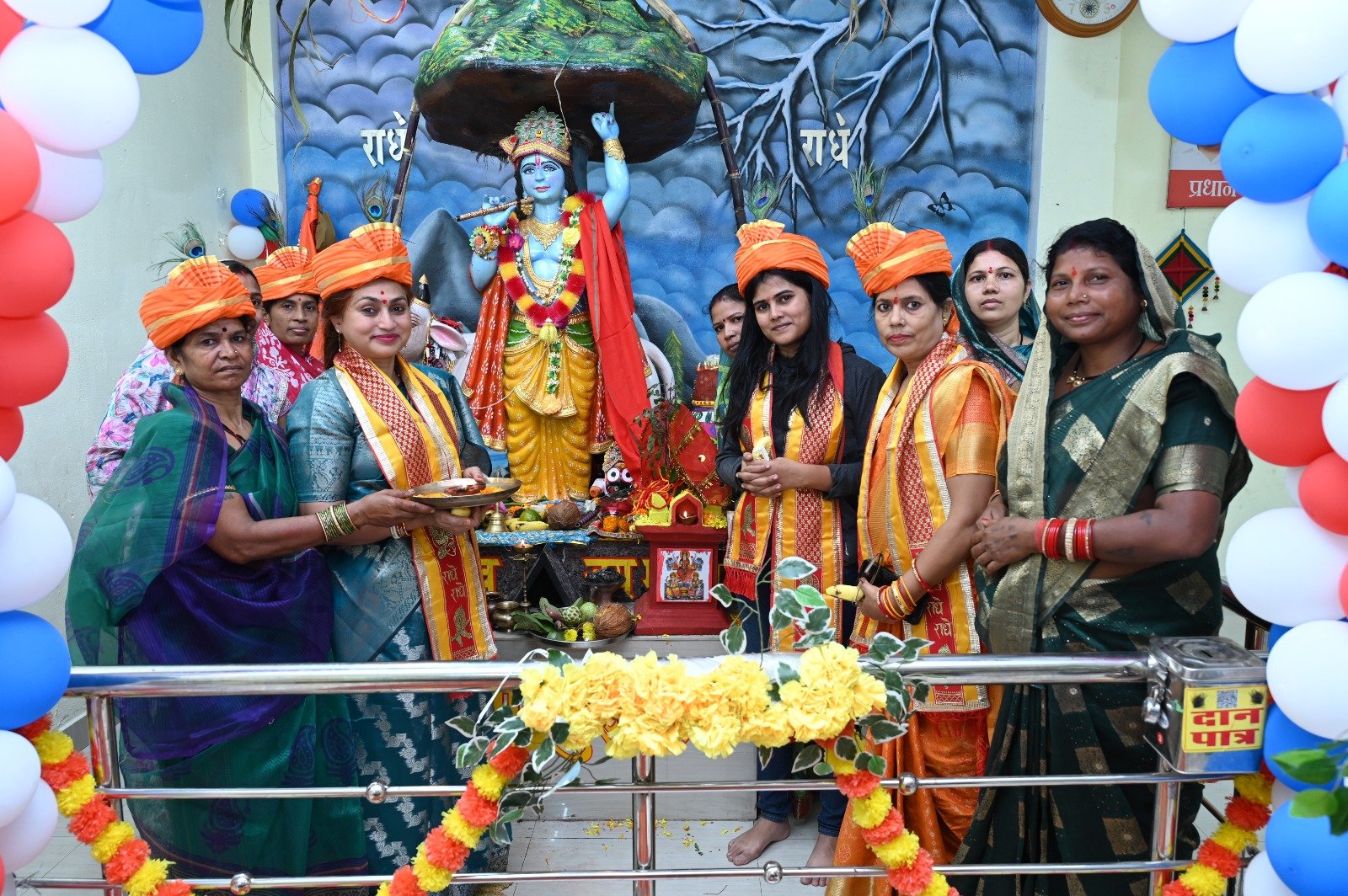 देव उठनी एकादशी पर राऊताईन हांथा चित्रकला प्रतियोगिता में सर्वश्रेष्ठ कलाकारों का सम्मान