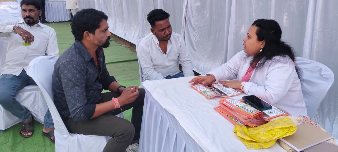 राष्ट्रीय प्राकृतिक दिवस के उपलक्ष्य परआरोग्यम् नगपुरा द्वारा रसमड़ा में निःशुल्क शिविर