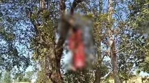 बड़ी खबर: दो युवतियों ने एक ही रस्सी से फांसी लगाकर कर ली आत्महत्या, जांच में जुटी पुलिस