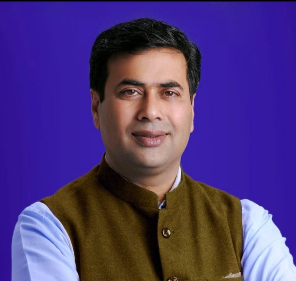 एथेनॉल की नीति ने बढ़ाई आम आदमी की मुश्किलें, महंगी  चीनी से और एथेनॉल से पुरानेवाहन हो रहे कंडम जनता हो रही परेशान ; सरकार जवाब दे : धीरज बाकलीवाल 