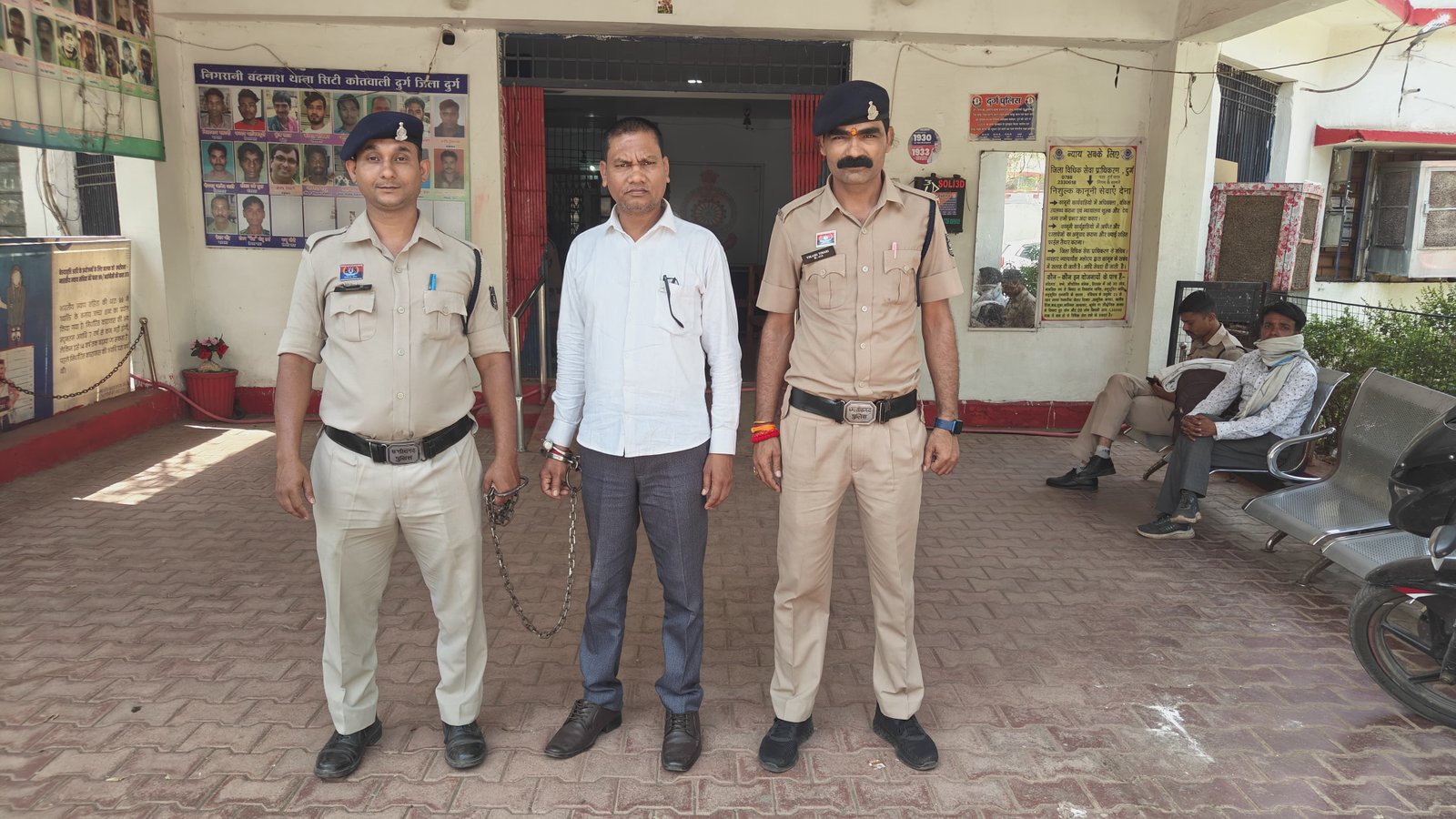 बीटकॉईन में निवेश पर अधिक लाभ का झांसा देकर 7.50 लाख की ठगी, आरोपी गिरफ्तार
