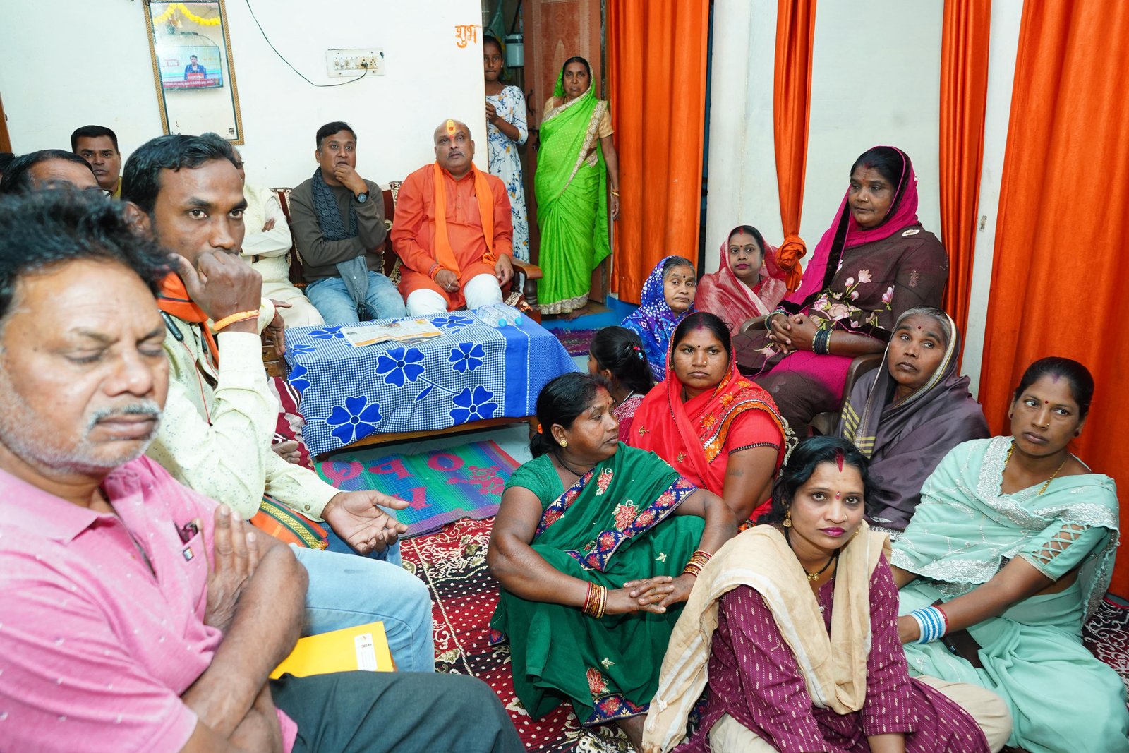 विधायक ललित चंद्राकर ने नेवई में बूथ कार्यकताओं के संग ‘मन की बात’ कार्यक्रम की 129वीं कड़ी का श्रवण किया