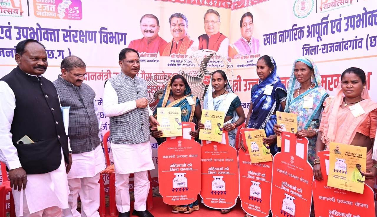 जनजातीय गौरव की स्वर्णिम विरासत: मुख्यमंत्री साय ने किया गैंदसिंह नायक की प्रतिमा का अनावरण - दक्षिणापथ समाचार पत्र - हकीकत के धरातल पर...