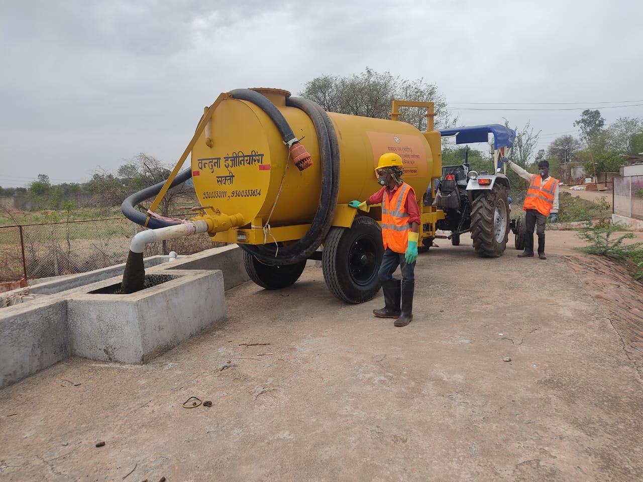 स्वच्छ भारत मिशन (ग्रामीण) के तहत दुर्ग जिले में फीकल स्लज ट्रीटमेंट प्लांट संचालित, सेप्टिक टैंक सफाई के लिए प्रशासन की अपील