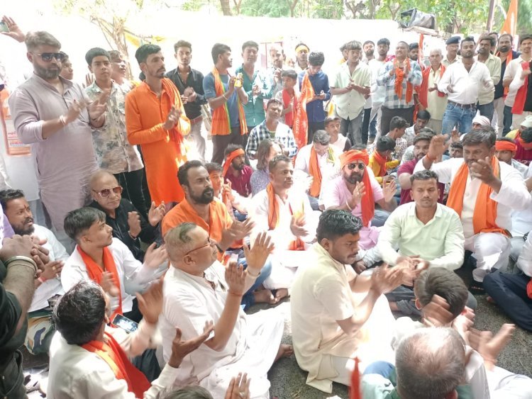 लंगूरवीर मंदिर को कब्जा मुक्त करवाने राष्ट्रीय बजरंग दल ने खोला मोर्चा 